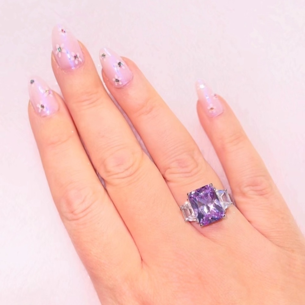 Sz 9 Statement Purple Gem Ring - Silver Setting
